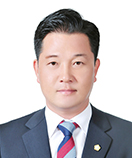 강영구 군의장