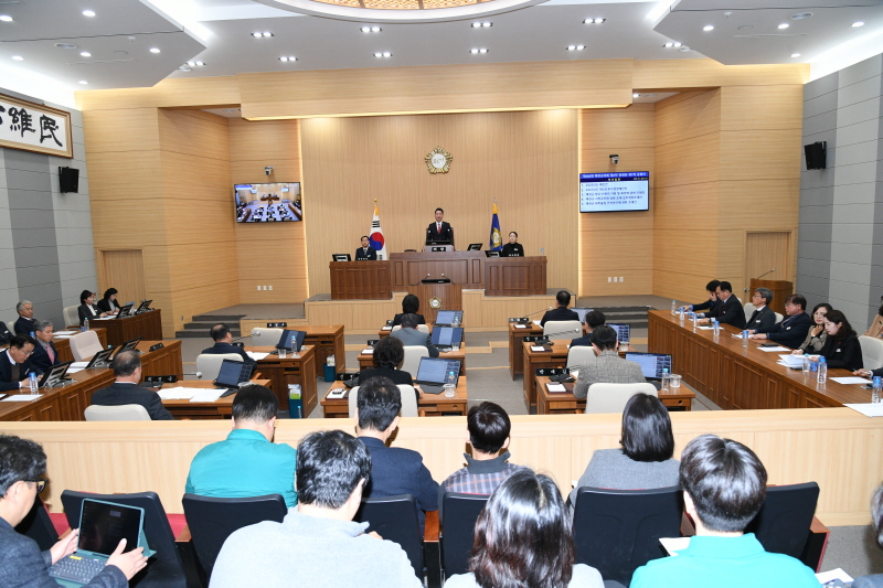 제282회 예천군의회 정례회 강영구 군의장 폐회사